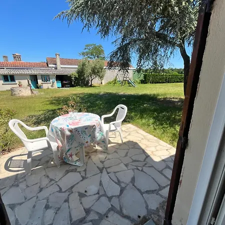 Casa vacanze Maisonnette Et Campagne 5 Kms Océan Grayan-et-l'Hopital